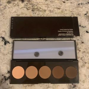 Becca Ombré Nudes Pallet